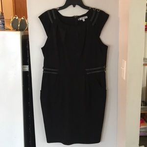 Jennifer Lopez Size 16 bodycon Black Dress